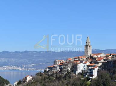 Trosoban stan, Vrbnik, prodaja, 319000 €, 86 m2