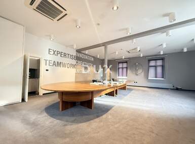 Poslovni prostor, Rijeka, Centar, najam, 2892 €, 241 m2