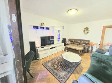 Trosoban stan, Rijeka, Kozala, prodaja, 239000 €, 80 m2