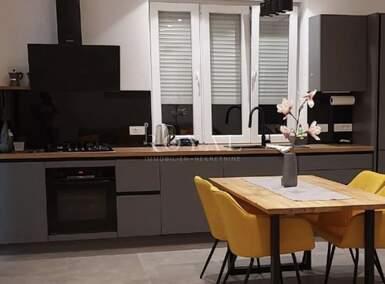 Trosoban stan, Rijeka, Belveder, najam, 1150 €, 88 m2