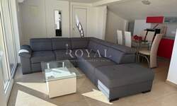 Trosoban stan, Rijeka, Srdoči, najam, 800 €, 90 m2