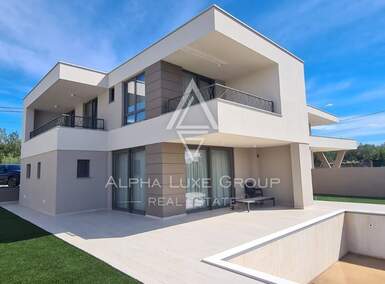 Kuca, Krk, Linardići, prodaja, 840000 €, 165 m2