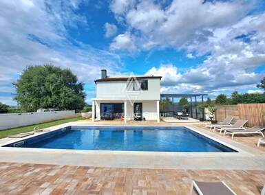 Kuca, Poreč, Garbina, prodaja, 530000 €, 130 m2