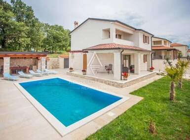 Kuca, Poreč, Garbina, prodaja, 530000 €, 192 m2