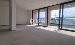 Trosoban stan, Pula, Veli vrh, prodaja, 313000 €, 103 m2