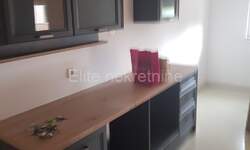 Stan, Rijeka, Zapad, najam, 2000 €, 150 m2