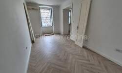 Poslovni prostor, Rijeka, Centar, najam, 800 €, 64 m2