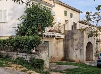 Kuca, Kanfanar, prodaja, 280000 €, 230 m2