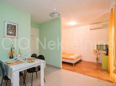 Dvosoban stan, Split, najam, 1200 €, 80 m2