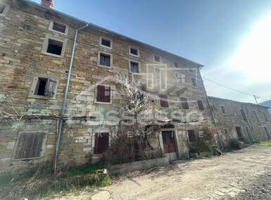 Kuca, Buzet, prodaja, 90000 €, 320 m2
