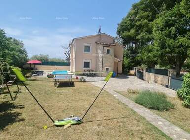 Kuca, Pula, prodaja, 685000 €, 250 m2