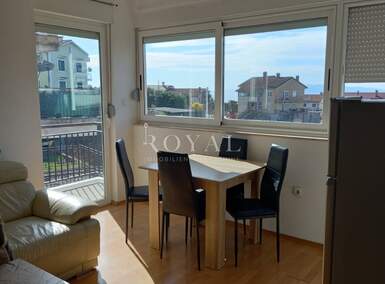 Trosoban stan, Kastav, Rubeši, najam, 600 €, 65 m2