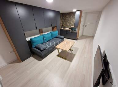 Kuca, Crikvenica, najam, 1500 €, 190 m2