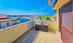 Trosoban stan, Novigrad, prodaja, 240000 €, 71 m2