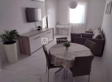 Dvosoban stan, Rijeka, Srdoči, najam, 1000 €, 47 m2