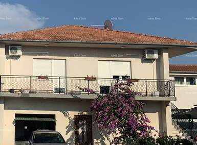 Kuca, Pula, prodaja, 550000 €, 220 m2