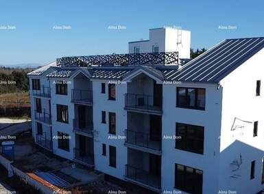 Dvosoban stan, Umag, prodaja, 270000 €, 61 m2