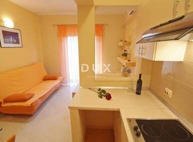 Trosoban stan, Sukošan, najam, 1000 €, 65 m2