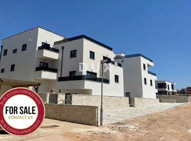 Trosoban stan, Povljana, prodaja, 310000 €, 68 m2