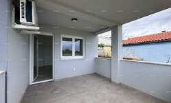 Trosoban stan, Pula, Šišan, prodaja, 275000 €, 119 m2