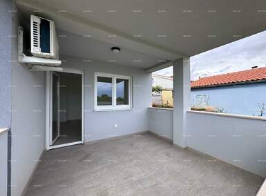 Trosoban stan, Pula, Šišan, prodaja, 275000 €, 119 m2