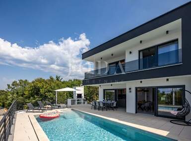 Kuca, Kostrena, prodaja, 1700000 €, 490 m2