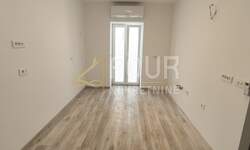 Trosoban stan, Pula, Centar, prodaja, 312000 €, 72 m2