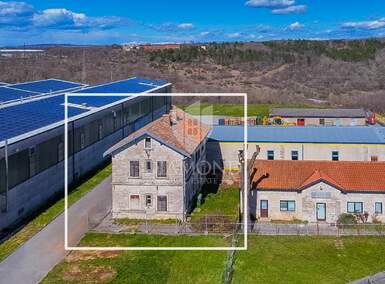 Kuca, Buje, prodaja, 170000 €, 195 m2