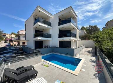 Trosoban stan, Jelsa, Vrboska, prodaja, 277000 €, 72 m2