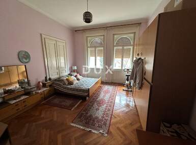 Stan, Pula, Centar, prodaja, 480000 €, 178 m2