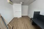 Poslovni prostor, Pula, najam, 350 €, 27 m2