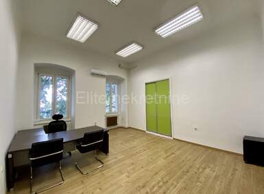 Poslovni prostor, Rijeka, Centar, najam, 400 €, 24 m2