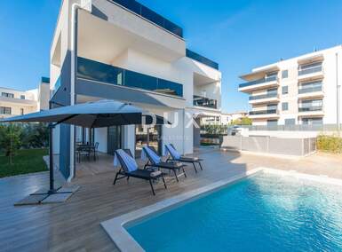 Kuca, Poreč, prodaja, 969000 €, 207 m2