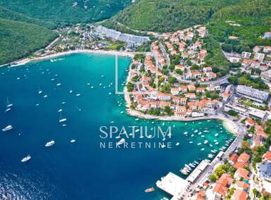 Trosoban stan, Labin, Rabac, najam, 800 €, 64 m2