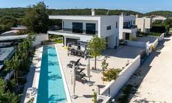 Kuca, Banjole, Volme, prodaja, 1650000 €, 187 m2