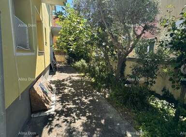 Kuca, Fažana, prodaja, 700000 €, 240 m2