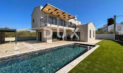 Kuca, Sveti Lovreč, prodaja, 790000 €, 198 m2