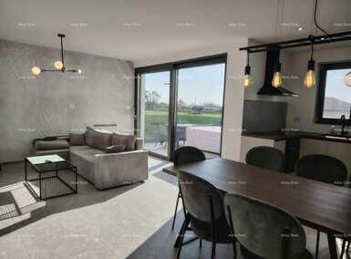 Trosoban stan, Poreč, prodaja, 386500 €, 108 m2