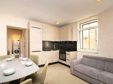 Trosoban stan, Novigrad, prodaja, 245000 €, 38 m2