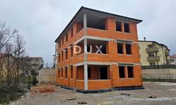 Trosoban stan, Viškovo, Marinići, prodaja, 301000 €, 84 m2