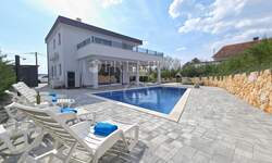 Kuca, Krk, prodaja, 985000 €, 181 m2