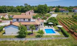 Kuca, Poreč, prodaja, 450000 €, 140 m2