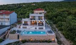 Kuca, Kraljevica, Šmrika, prodaja, 1100000 €, 250 m2