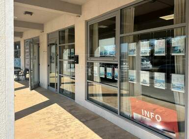 Poslovni prostor, Novigrad, prodaja, 429000 €, 129 m2
