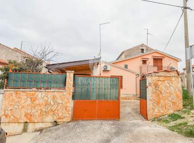 Kuca, Pula, Šikići, prodaja, 223000 €, 90 m2
