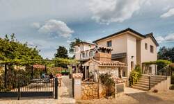 Poslovni prostor, Poreč, prodaja, 890000 €, 274 m2