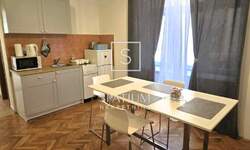 Trosoban stan, Opatija, Opatija - Centar, najam, 1500 €, 83 m2