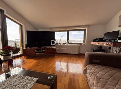 Cetvorosoban stan, Šibenik, Crnica, prodaja, 620000 €, 25193 m2