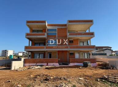 Trosoban stan, Povljana, prodaja, 213888 €, 66 m2