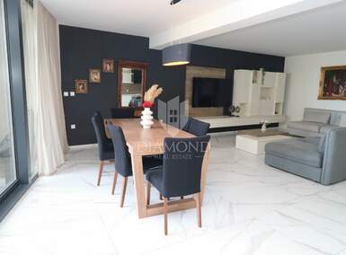 Trosoban stan, Medulin, Pješčana Uvala, prodaja, 1200000 €, 200 m2